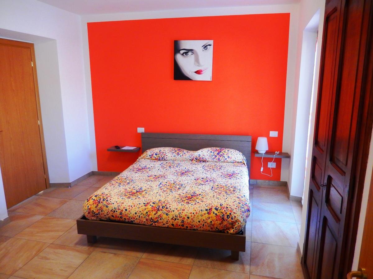 Bed and Breakfast Le Colline di Maggiora Esterno foto